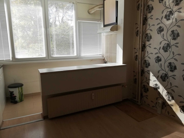 Дава се под наем Едностаен апартамент в София, Люлин 10 - 42 кв.м за 323.85 € - Снимка #1