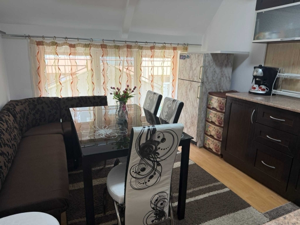 Дава се под наем Двустаен апартамент в Варна, Възраждане 2 - 43 кв.м за 398.82 € - Снимка #1