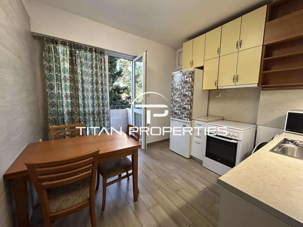 Дава се под наем Тристаен апартамент в Варна, Общината - 70 кв.м за 648.21 € - Снимка #1