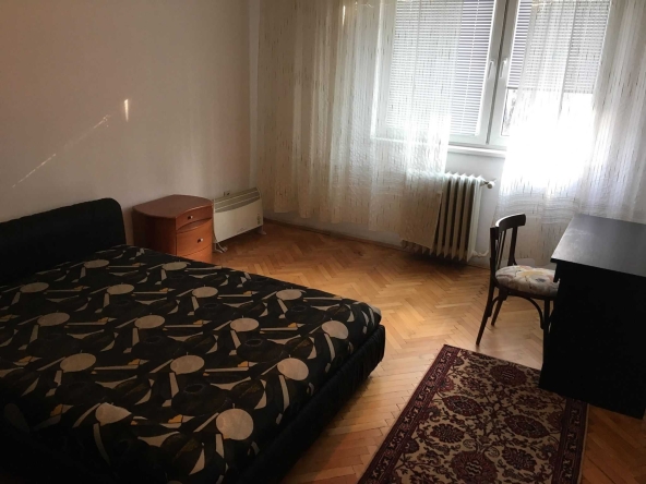 Дава се под наем Двустаен апартамент в София, Център - 90 кв.м за 398.82 € - Снимка #1