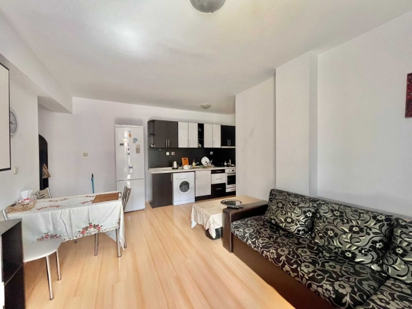 Тристаен апартамент в к.к. Слънчев бряг - 73 кв.м за 465 €/кв.м - Снимка #1