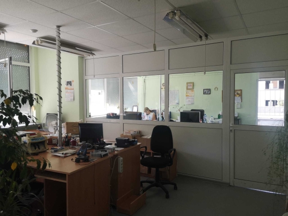 Дава се под наем Офис в Димитровград - 100 кв.м за 510 € - Снимка #1