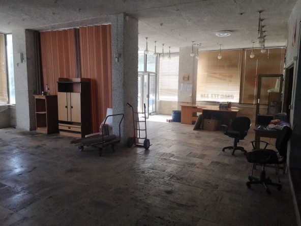 Дава се под наем Магазин в Димитровград - 100 кв.м за 510 € - Снимка #1