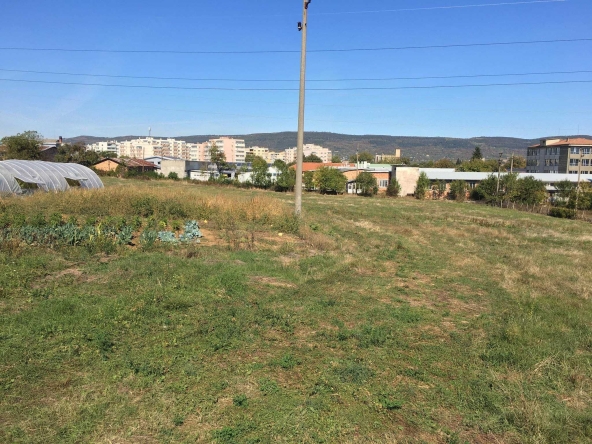 Парцел в Севлиево - 10000 кв.м за 13 €/кв.м - Снимка #1