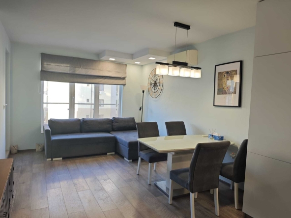 Дава се под наем Двустаен апартамент в Варна, Автогара - 55 кв.м за 598.23 € - Снимка #1