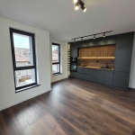 Тристаен апартамент в Хасково, Куба - 85 кв.м за 1170 €/кв.м - Снимка #1