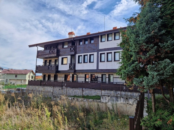 Тристаен апартамент в Банско - 114 кв.м за 768 €/кв.м - Снимка #1