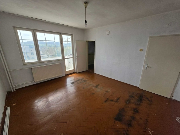 Дава се под наем Двустаен апартамент в Търговище, Вароша - 44 кв.м за 149.43 € - Снимка #1