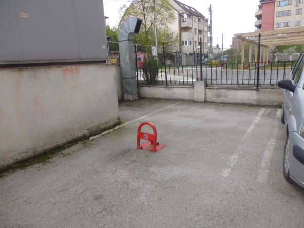 Дава се под наем Тристаен апартамент в София, Люлин 8 - 57 кв.м за 548.25 € - Снимка #1