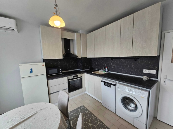 Дава се под наем Тристаен апартамент в Варна, Чаталджа - 75 кв.м за 548.25 € - Снимка #1