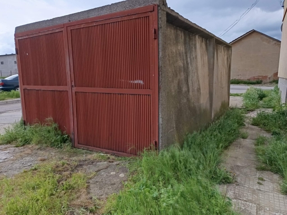 Гараж / Паркомясто в Свиленград - 16 кв.м за 96 €/кв.м - Снимка #1