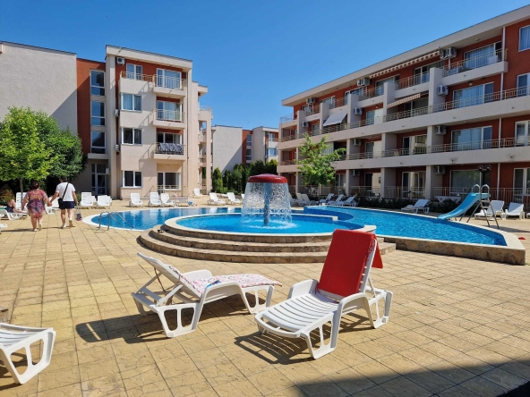 Тристаен апартамент в к.к. Слънчев бряг - 74 кв.м за 879 €/кв.м - Снимка #1