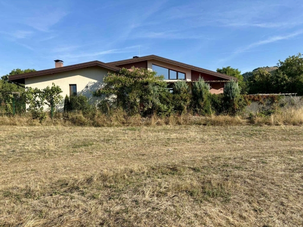 Къща в Драгоман - 190 кв.м за 900 €/кв.м - Снимка #1