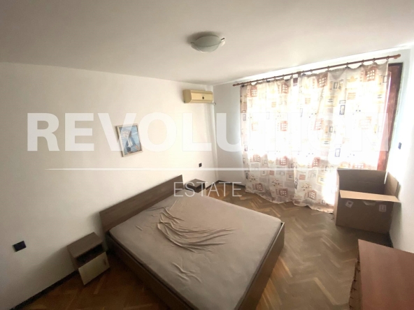 Дава се под наем Двустаен апартамент в Варна, Окръжна болница - 65 кв.м за 375 € - Снимка #1