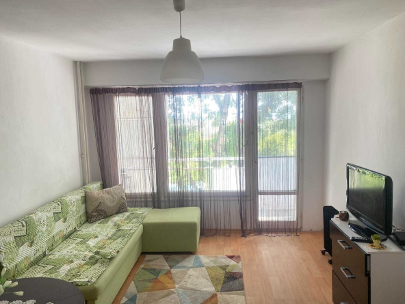 Дава се под наем Двустаен апартамент в Бургас, Меден рудник - зона А - 63 кв.м за 178.5 € - Снимка #1