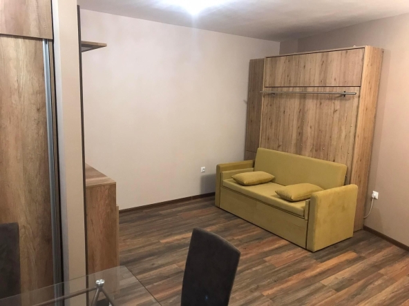 Дава се под наем Едностаен апартамент в Бургас, Сарафово - 30 кв.м за 255 € - Снимка #1