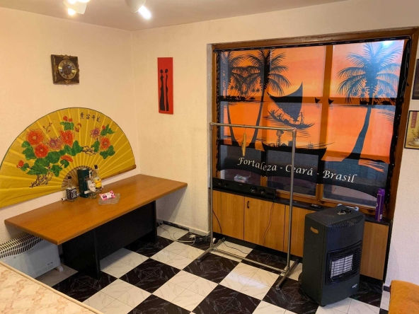 Дава се под наем Двустаен апартамент в Бургас, Възраждане - 57 кв.м за 153 € - Снимка #1