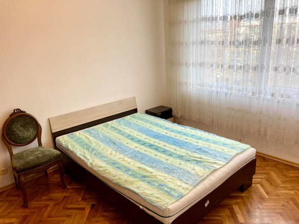 Дава се под наем Двустаен апартамент в Бургас, Лазур - 71 кв.м за 229.5 € - Снимка #1