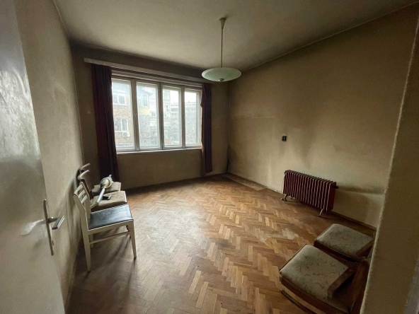 Тристаен апартамент в Пловдив, Каменица 1 - 83 кв.м за 1988 €/кв.м - Снимка #1