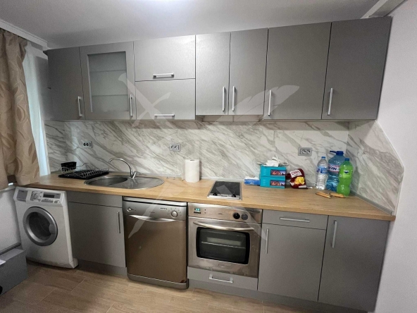 Дава се под наем Етаж от къща в Варна, Колхозен пазар - 65 кв.м за 500 € - Снимка #1