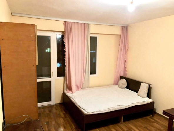 Дава се под наем Едностаен апартамент в Бургас, Меден рудник - зона А - 40 кв.м за 127.5 € - Снимка #1