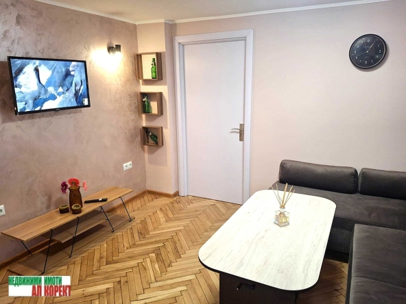 Дава се под наем Двустаен апартамент в Варна, Нептун - 45 кв.м за 331.5 € - Снимка #1