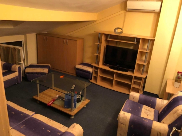 Дава се под наем Едностаен апартамент в Бургас, Братя Миладинови - 40 кв.м за 153 € - Снимка #1