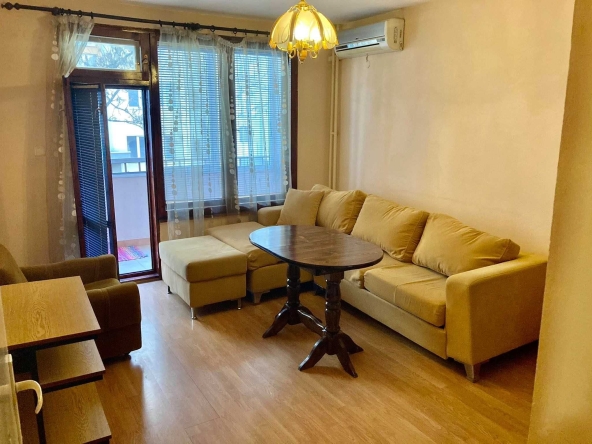 Дава се под наем Двустаен апартамент в Бургас, Изгрев - 60 кв.м за 229.5 € - Снимка #1