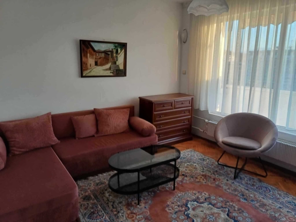 Дава се под наем Двустаен апартамент в Пловдив, Кършияка - 65 кв.м за 382.5 € - Снимка #1