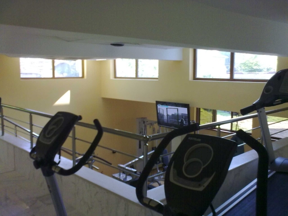 Магазин в Банско - 105 кв.м за 972 €/кв.м - Снимка #1