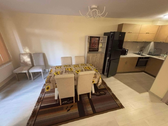 Дава се под наем Тристаен апартамент в Пловдив, Кършияка - 82 кв.м за 425 € - Снимка #1