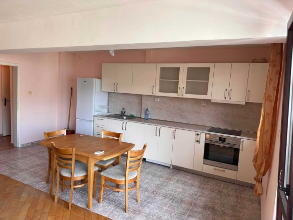 Дава се под наем Двустаен апартамент в Варна, Чаталджа - 68 кв.м за 433.5 € - Снимка #1