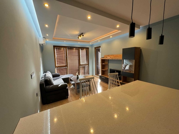 Дава се под наем Двустаен апартамент в София, Витоша - 64 кв.м за 663 € - Снимка #1