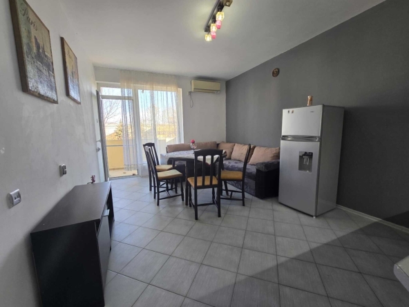 Дава се под наем Двустаен апартамент в Велико Търново, Бузлуджа - 60 кв.м за 280.5 € - Снимка #1