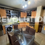 Дава се под наем Тристаен апартамент в Пловдив, Кършияка - 90 кв.м за 600 € - Снимка #1