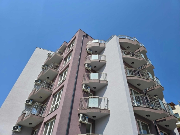 Двустаен апартамент в к.к. Слънчев бряг - 44 кв.м за 1383 €/кв.м - Снимка #1