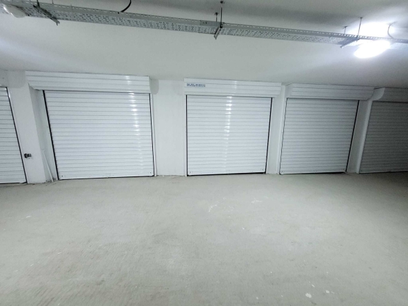 Гараж / Паркомясто в Стара Загора, Аязмото - 20 кв.м за 1200 €/кв.м - Снимка #1