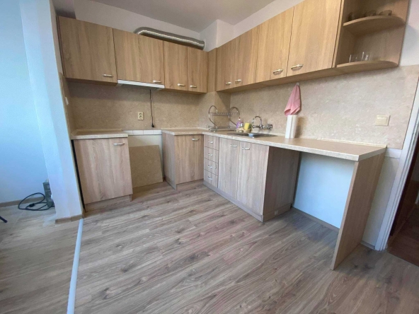 Дава се под наем Двустаен апартамент в Бургас, Славейков - 45 кв.м за 165 € - Снимка #1