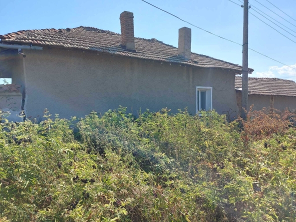 Къща в с. Пресиян, Област Търговище - 90 кв.м за 170 €/кв.м - Снимка #1