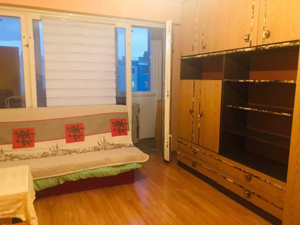 Дава се под наем Двустаен апартамент в Бургас, Славейков - 60 кв.м за 170 € - Снимка #1