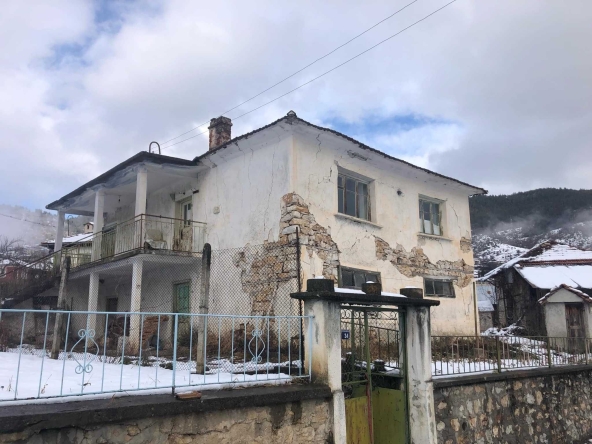 Къща в с. Беден, Област Смолян - 150 кв.м за 408 €/кв.м - Снимка #1