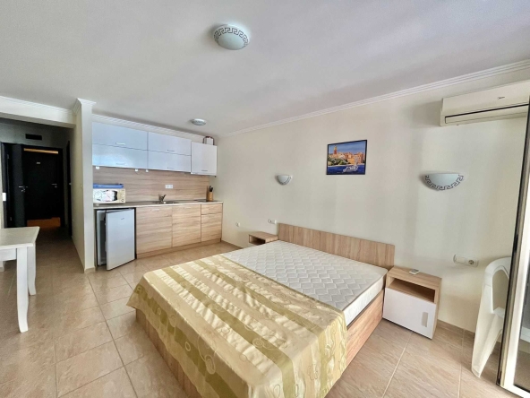 Едностаен апартамент в к.к. Елените - 60 кв.м за 775 €/кв.м - Снимка #1