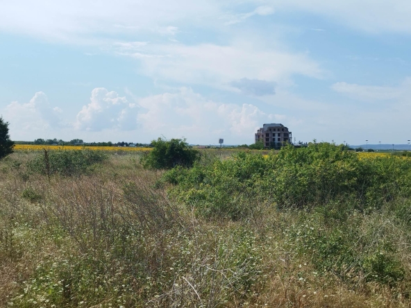 Парцел в Бургас, Център - 3102 кв.м за 75 €/кв.м - Снимка #1