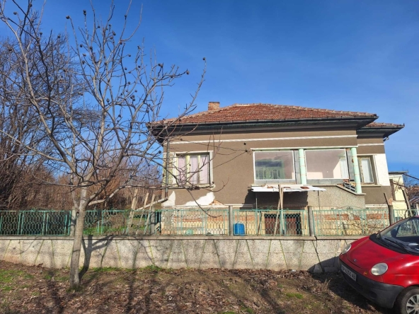 Къща в с. Градец, Област Видин - 120 кв.м за 213 €/кв.м - Снимка #1