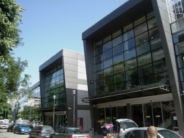 Магазин в Пловдив, Център - 27 кв.м за 1593 €/кв.м - Снимка #1