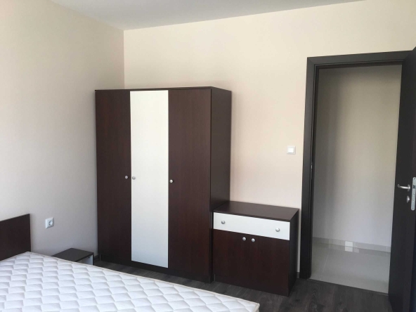 Дава се под наем Двустаен апартамент в София, Студентски град - 60 кв.м за 600 € - Снимка #1