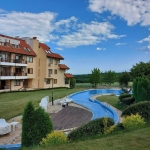 Дава се под наем Тристаен апартамент в Варна, Бизнес хотел - 80 кв.м за 510 € - Снимка #1