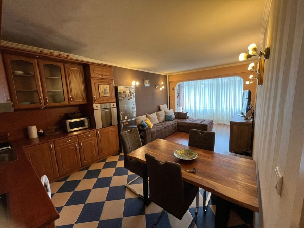 Дава се под наем Тристаен апартамент в София, Надежда 2 - 75 кв.м за 663 € - Снимка #1