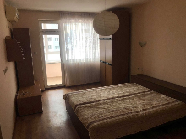 Дава се под наем Едностаен апартамент в Бургас, Меден рудник - зона А - 50 кв.м за 150 € - Снимка #1