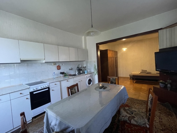 Дава се под наем Двустаен апартамент в София, Младост 1 - 62 кв.м за 400 € - Снимка #1